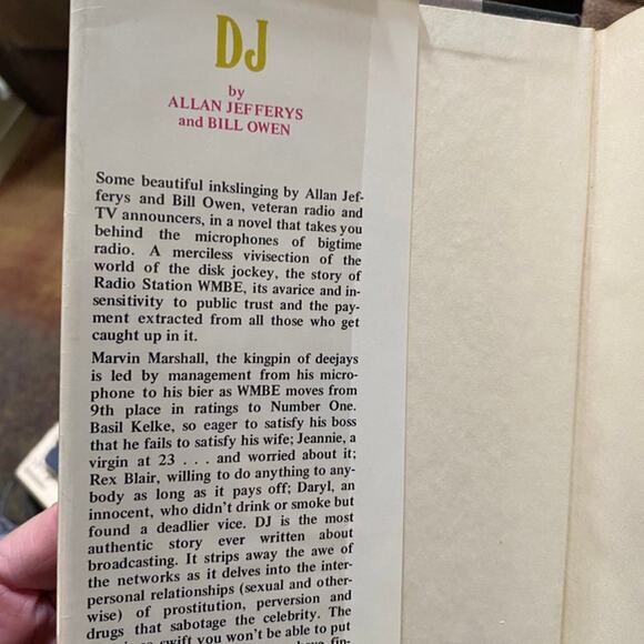 DJ Jefferys Allan and Bill Owen  Published by Popular Library, New York, 1971 - Picture 2 of 5